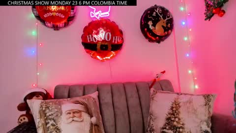 Snapshot of virgiwilk chatting on 12-21-24, 11:33 Jane online show from 12-21-24, 11:33