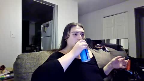 priscilla online show from 09-10-25, 05:51