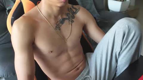 VITO BENZ online show from 10-18-25, 04:08