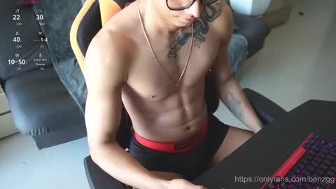 VITO BENZ online show from 12-19-25, 02:13