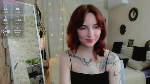 Snapshot of vittorianix chatting on 04-30-26, 04:02 VittoriaNix online show from 04-30-26, 04:02
