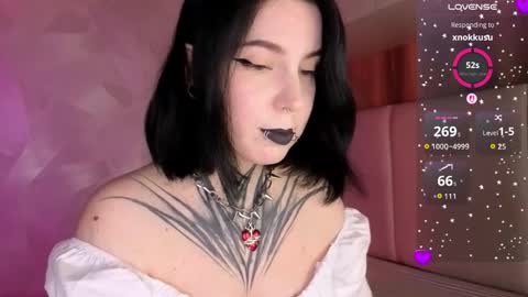 Vivi   online show from 06-03-26, 06:13
