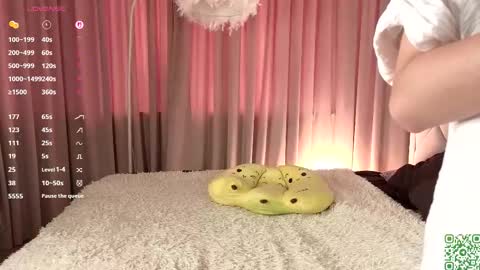 You like my friends can call me LUNA  This is my first day here online show from 11-05-25, 07:30