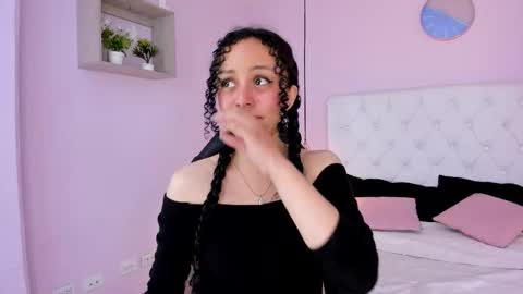 Vivi online show from 11-24-25, 03:28