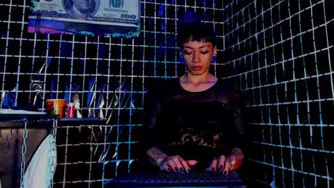 Snapshot of vivi_honey_ chatting on 03-06-25, 11:36 IGkarol navarret3 online show from 03-06-25, 11:36
