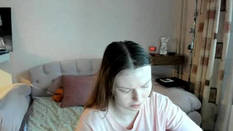 vivian_alison online show from 04-26-26, 03:32