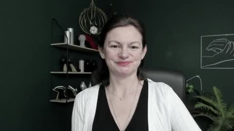 Vivian online show from 04-21-26, 06:09