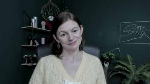 Snapshot of vivian_dream chatting on 05-11-26, 02:45 Vivian online show from 05-11-26, 02:45