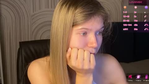 Vivian Evans online show from 10-24-25, 01:13