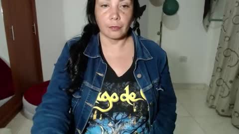 vivian_milf_paint online show from 09-10-25, 03:06
