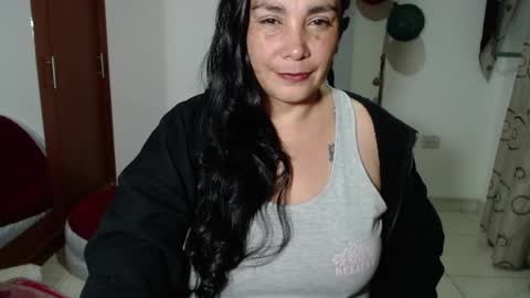 vivian_milf_paint online show from 09-16-25, 03:40