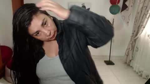 vivian_milf_paint online show from 01-08-26, 12:51