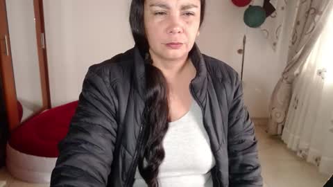 vivian_milf_paint online show from 02-06-26, 11:57