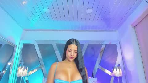 Vivian Monroe online show from 09-13-25, 01:33