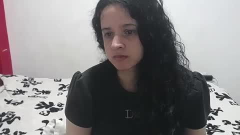 Snapshot of vivian_walt_ chatting on 12-07-24, 04:42 melissa online show from 12-07-24, 04:42