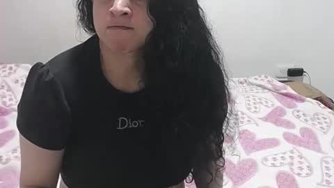 Snapshot of vivian_walt_ chatting on 12-22-24, 05:12 melissa online show from 12-22-24, 05:12