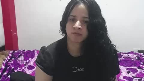 Snapshot of vivian_walt_ chatting on 01-04-25, 06:52 melissa online show from 01-04-25, 06:52
