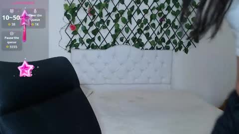 instagram Viviana73215 online show from 04-22-26, 11:56