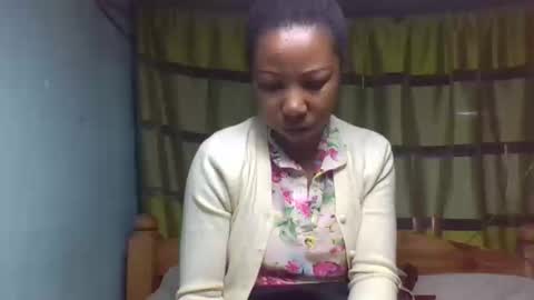 Snapshot of viviane0812 chatting on 09-10-25, 10:48 viviane0812 online show from 09-10-25, 10:48