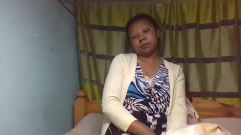 Snapshot of viviane0812 chatting on 10-06-25, 07:11 viviane0812 online show from 10-06-25, 07:11