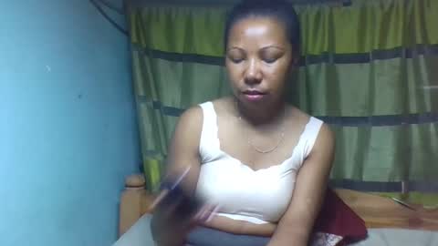 Snapshot of viviane0812 chatting on 11-07-25, 01:44 viviane0812 online show from 11-07-25, 01:44