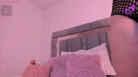 Vivi online show from 09-27-25, 12:10