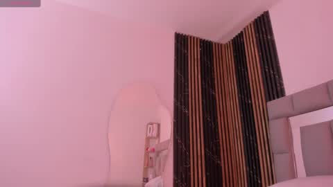 Vivi online show from 10-16-25, 12:28