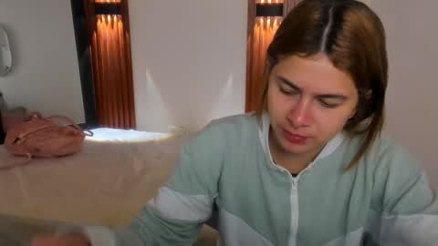 vivianowen9 online show from 02-02-26, 11:31