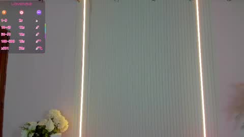 vivianowen9 online show from 04-14-26, 11:49