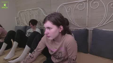 Snapshot of viviarangendy chatting on 10-11-25, 10:47 VIVIARAGENDY online show from 10-11-25, 10:47