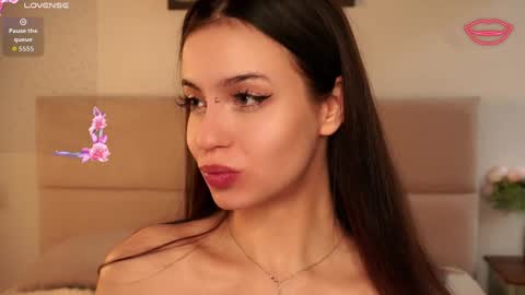 Nelly and Mari online show from 09-24-25, 07:33