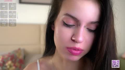 Nelly and Mari online show from 12-02-25, 07:25