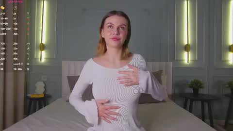 Sophia online show from 07-18-26, 06:45