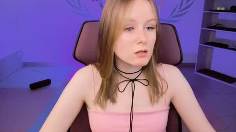 Vivien online show from 01-18-25, 09:02