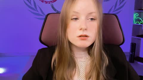 Vivien online show from 02-07-25, 02:04