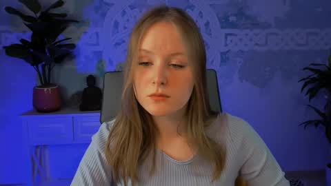 Vivien online show from 03-01-25, 09:07