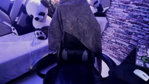 vivienne hadid online show from 07-14-26, 02:05