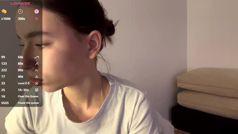 Vivi online show from 01-12-26, 07:02