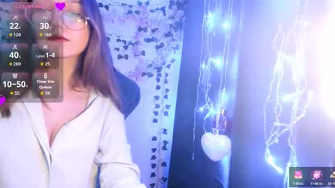 Snapshot of vivivivikkie chatting on 10-09-25, 09:57 vivivivikkie online show from 10-09-25, 09:57