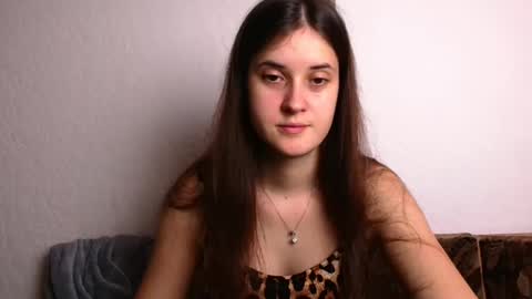 Snapshot of vixen_lily chatting on 12-14-24, 01:59 Vixen Lily online show from 12-14-24, 01:59