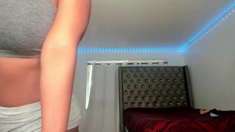 Sasha Malone online show from 12-17-25, 04:46