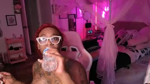 Vixen Capri online show from 06-26-26, 04:11