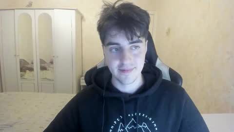 Martin online show from 10-03-25, 01:41