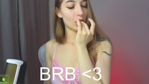 Snapshot of vlad1zy chatting on 12-18-24, 06:46 Vlada online show from 12-18-24, 06:46