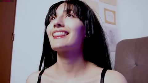 LOLA online show from 11-23-25, 10:53