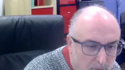 volpi72 online show from 12-04-25, 07:11