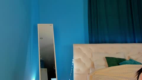 Snapshot of vonen_ray chatting on 04-29-26, 01:21 Vonen online show from 04-29-26, 01:21