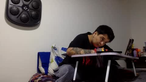 Danny and Ale online show from 04-15-26, 07:10