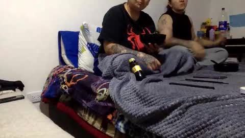 Danny and Ale online show from 04-15-26, 08:31