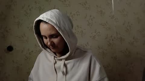 Snapshot of voulezvous_angel chatting on 04-27-26, 06:50 voulezvous_angel online show from 04-27-26, 06:50